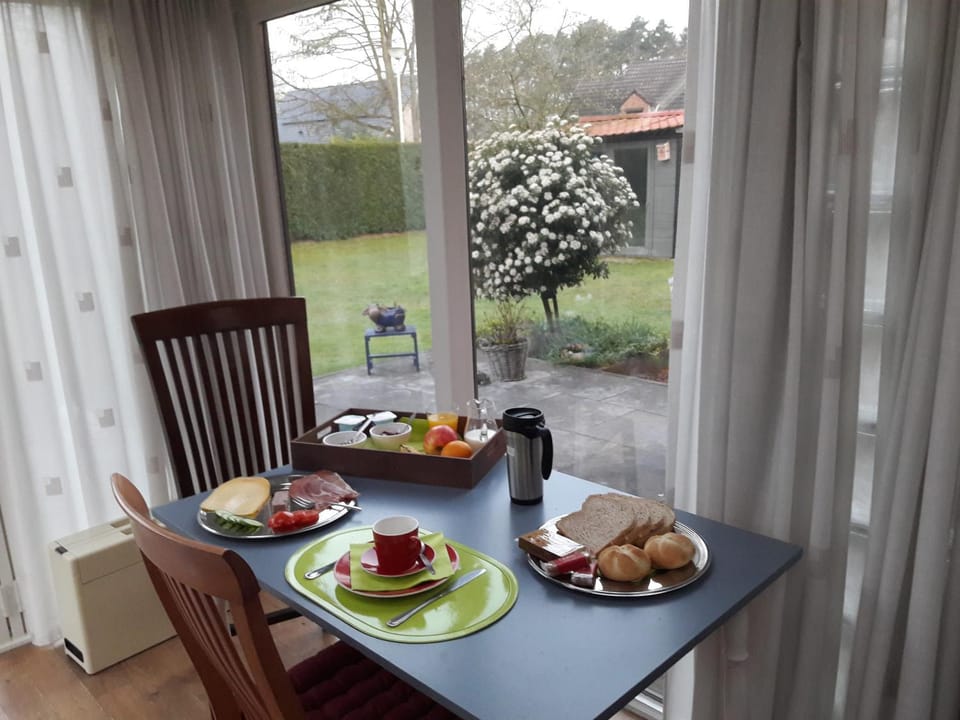 B&B 't Gezellig Huizeke Bed and Breakfast in North Brabant (province)