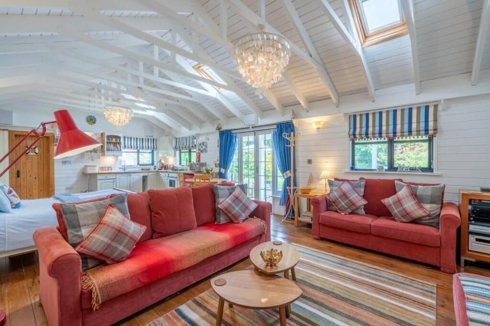 Sailaway Holiday Cottage House in Broadland District