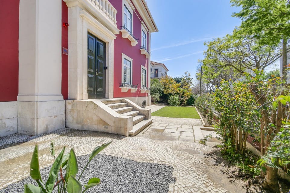 Facade/entrance, Garden