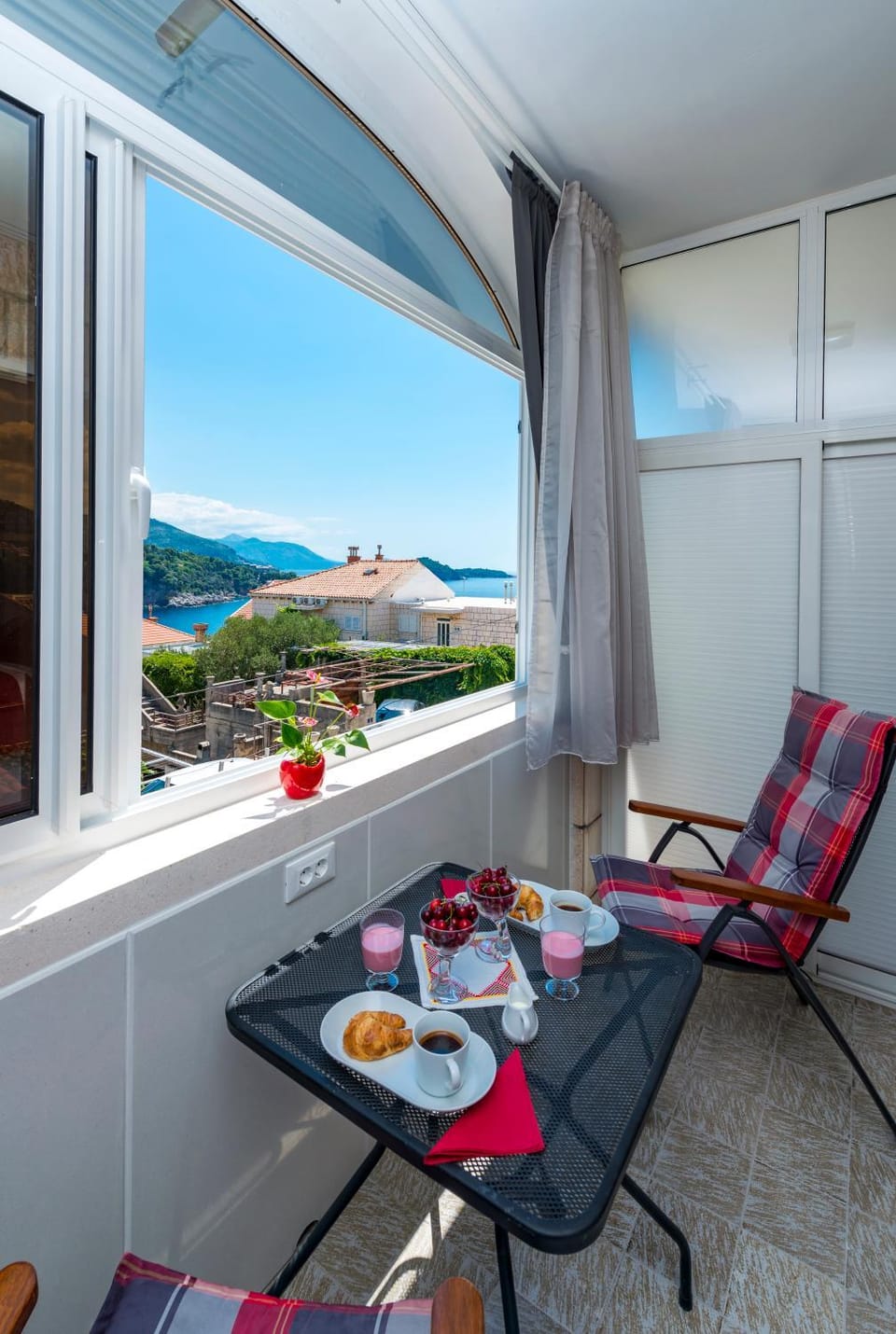 Day, Balcony/Terrace, Food and drinks, Mountain view, Sea view
