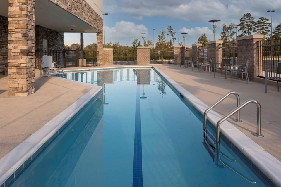 Activities, On site, Pool view, Swimming pool