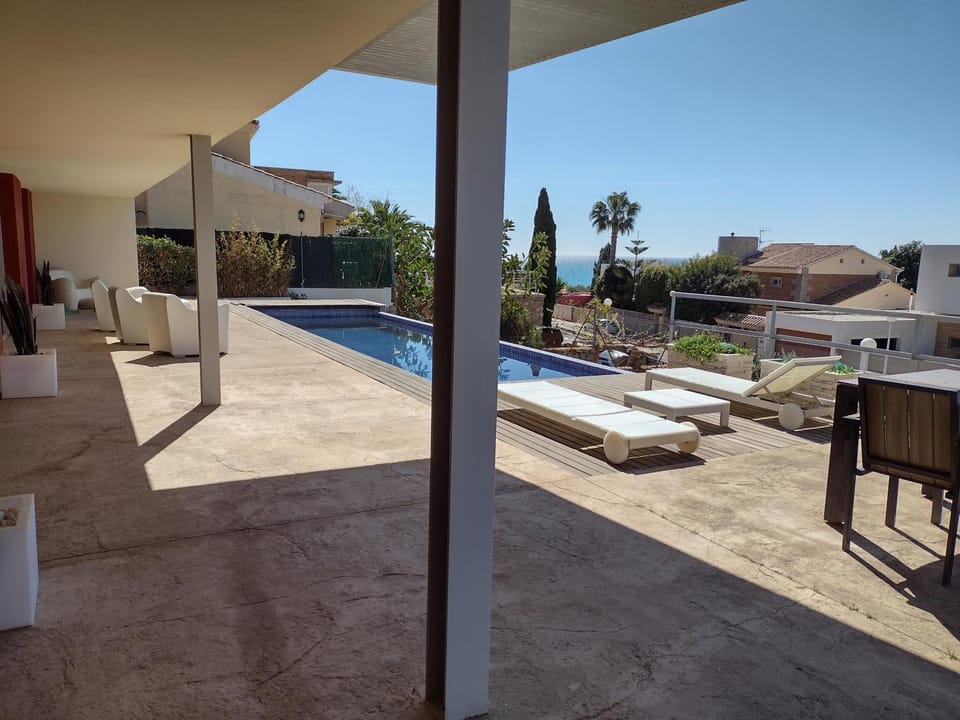 Natural landscape, View (from property/room), Balcony/Terrace, Pool view, Swimming pool, sunbed