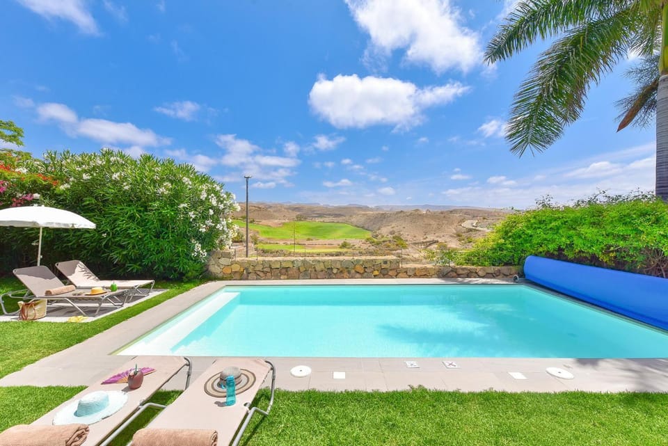 Solarium, Swimming pool