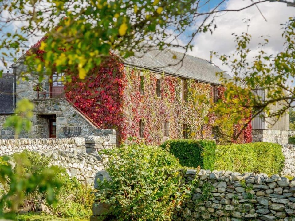 Ystumgwern Luxury Barn Conversions Farm Stay in Wales