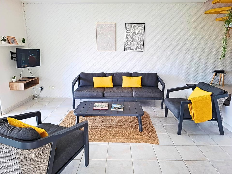 Villa Anamaya - Vue mer & plage à 5 min à pied House in Le Diamant