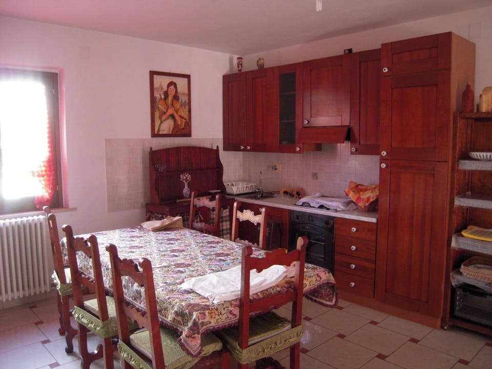 Scerne Holiday Service Elegant Apartment in Abruzzo
