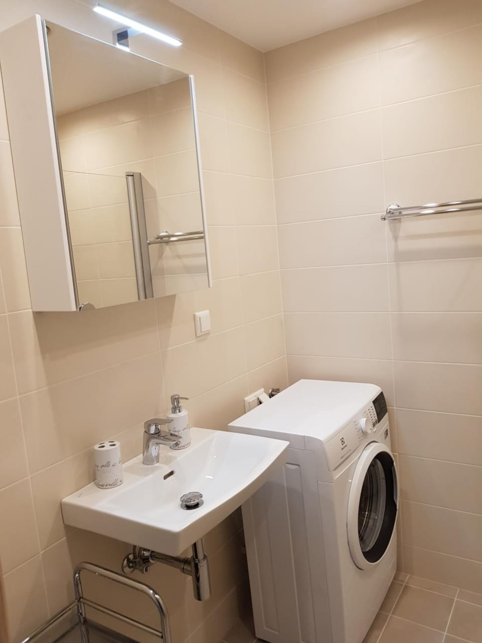 towels, washing machine, dryer