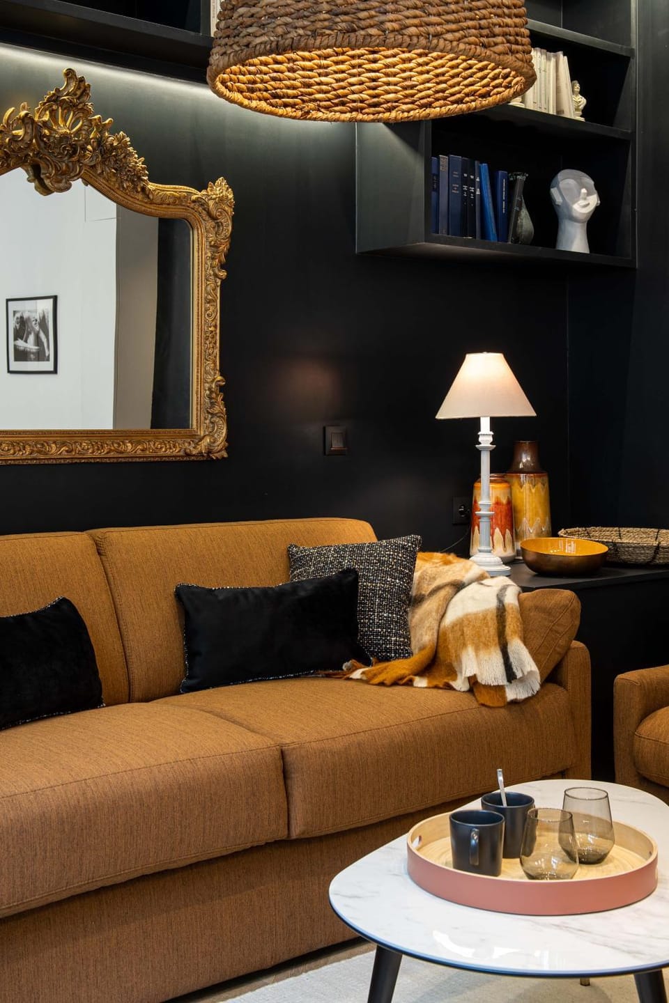 Living room, Seating area