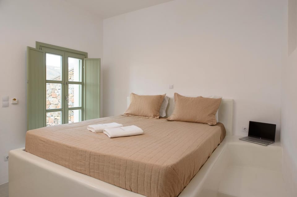 Theasis Suites Apartment in Decentralized Administration of the Aegean