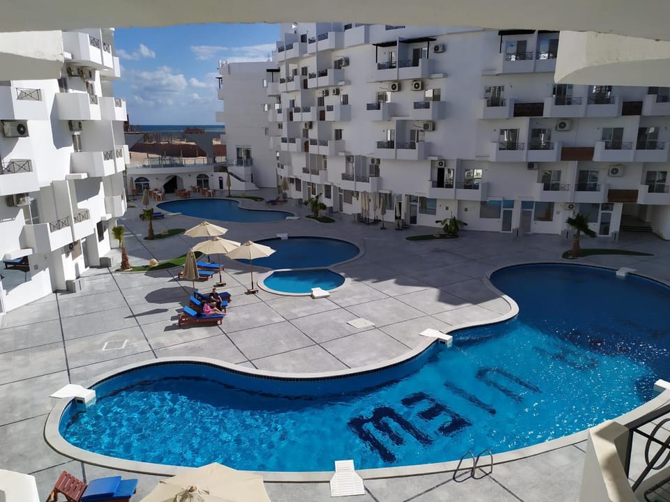 Property building, Swimming pool