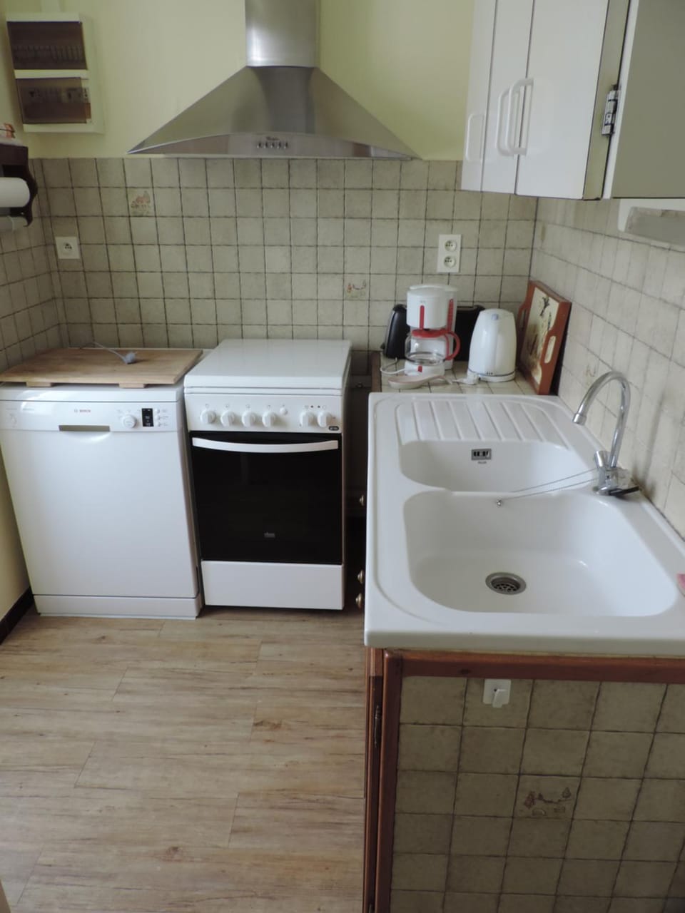Coffee/tea facilities, Kitchen or kitchenette, dishwasher, minibar, pet friendly, stove