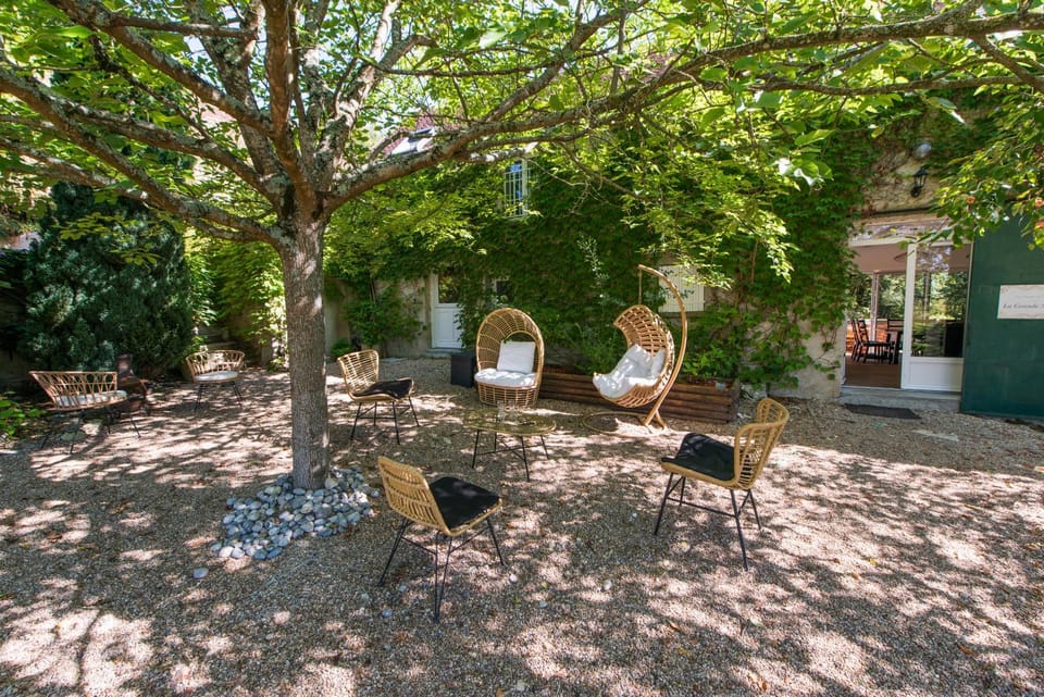 Patio, Facade/entrance, BBQ facilities, Garden