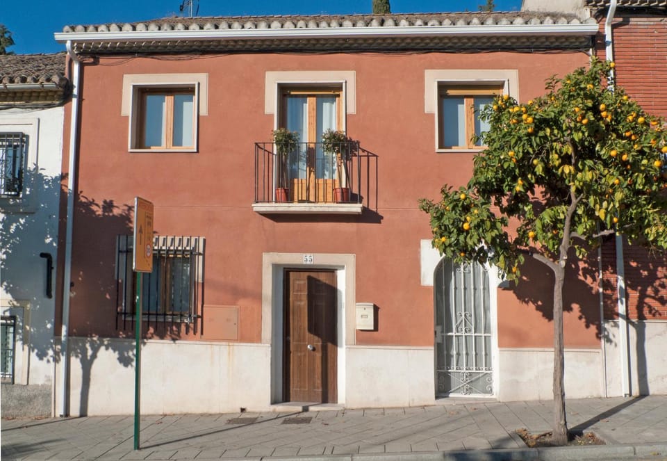 Property building, Facade/entrance