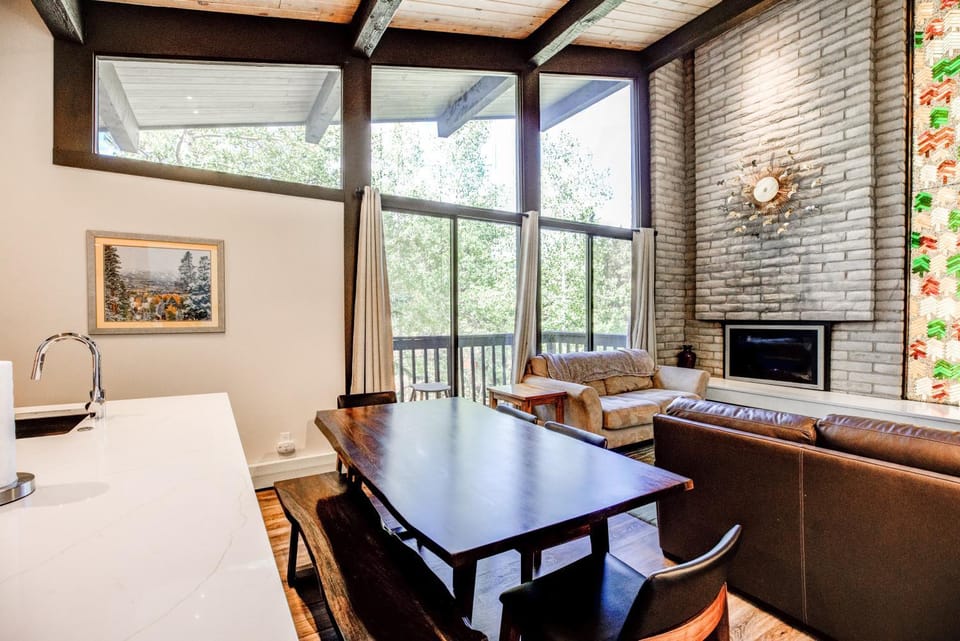 Tamarisk Telemark Condo: Great Location, Remodeled Apartment in Breckenridge
