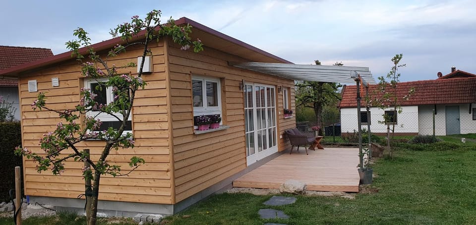Haus mit stilvoller Ferienwohnung und Tiny House nahe Ammersee für 2-6 Personen Apartment in Bavaria