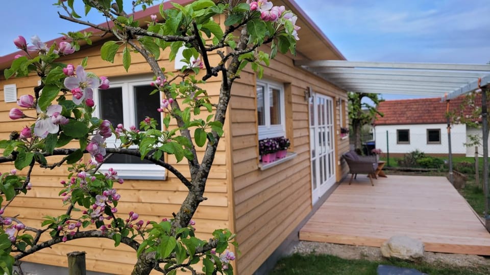 Haus mit stilvoller Ferienwohnung und Tiny House nahe Ammersee für 2-6 Personen Apartment in Bavaria