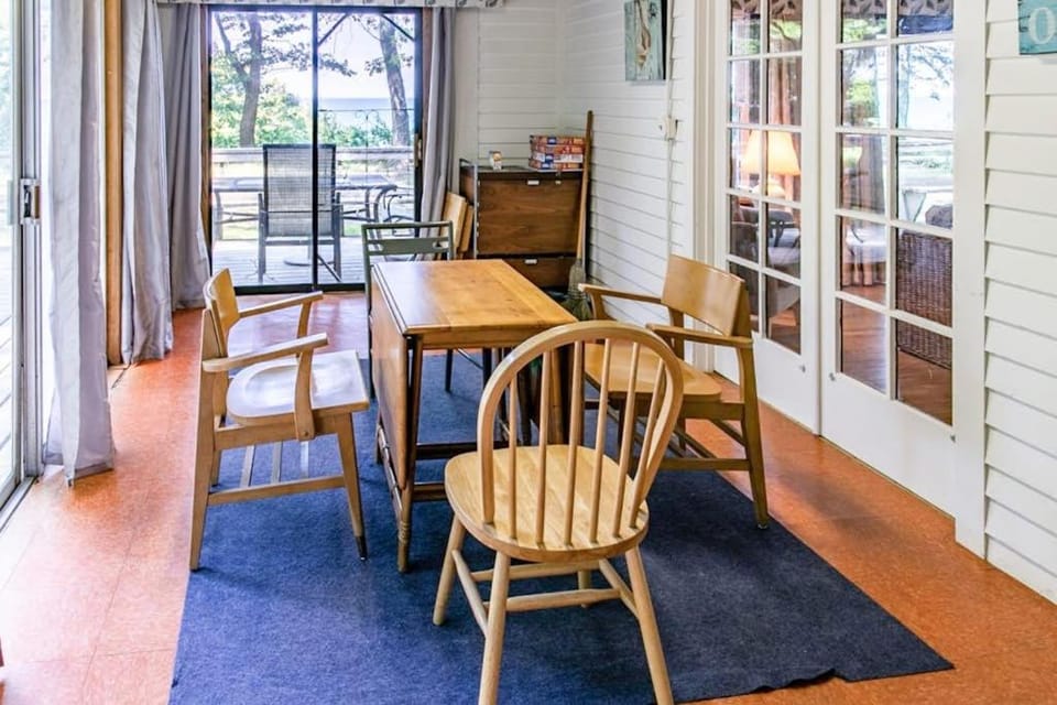 Casual Lake Living House in Chikaming Township