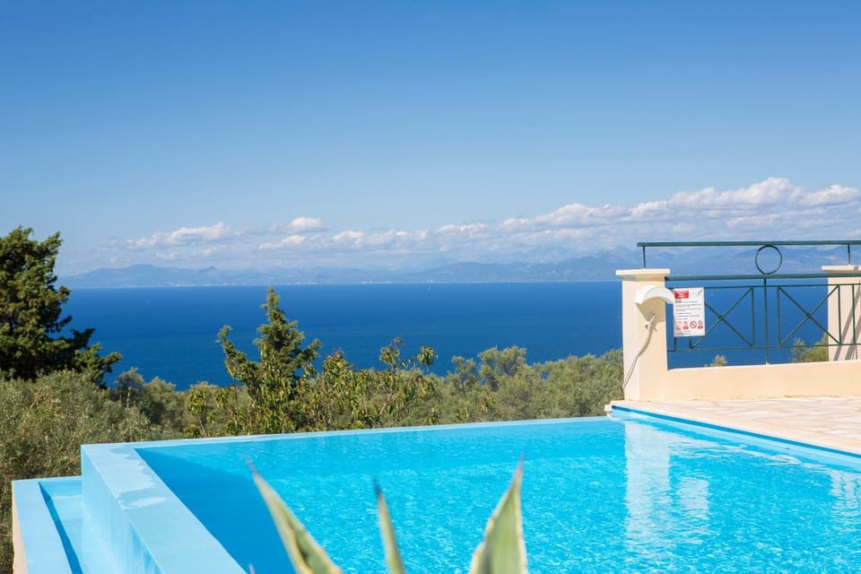 View (from property/room), Pool view