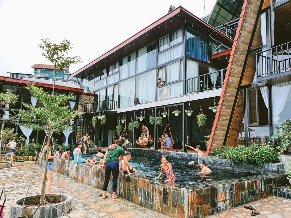Bách Xanh House. Nhà Đa Giác Apartment in Laos