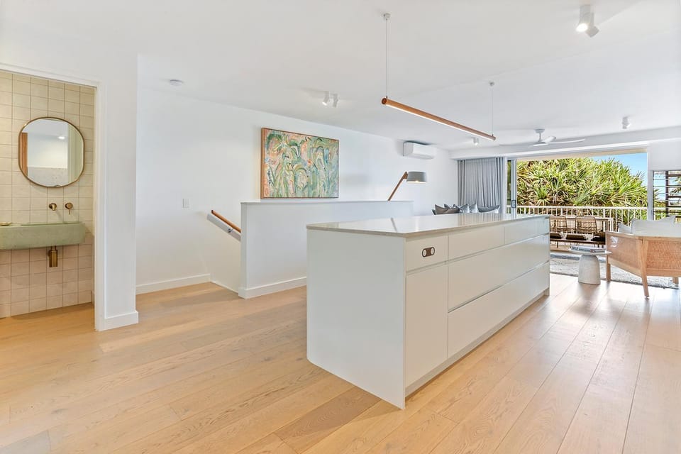 Village vibes & coastal life, Sunshine Beach Apartment in Sunrise Beach