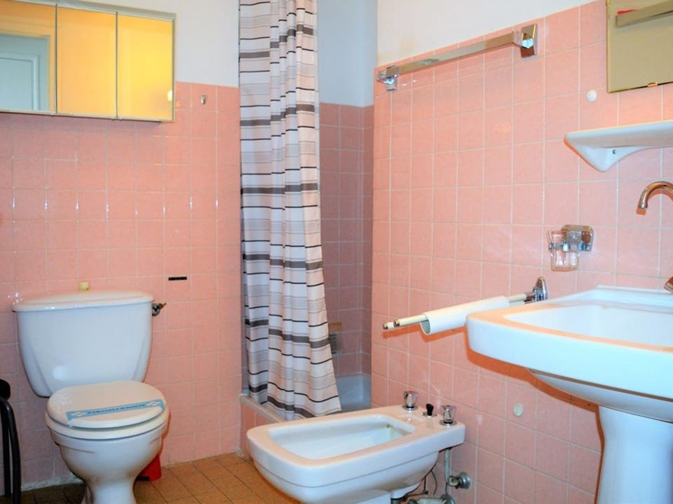Studio sur plage Cavalière avec terrasse, 1er étage, 2 couchages - FR-1-251-80 Apartment in Le Lavandou