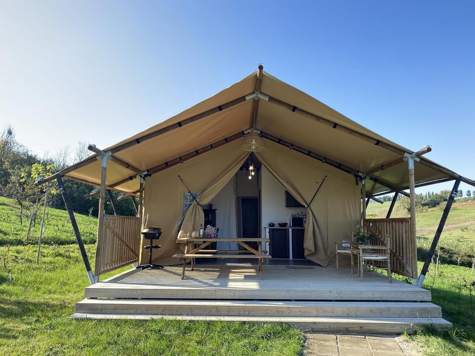 Glamping Tenuta San Pierino Agriturismo Luxury tent in Tuscany