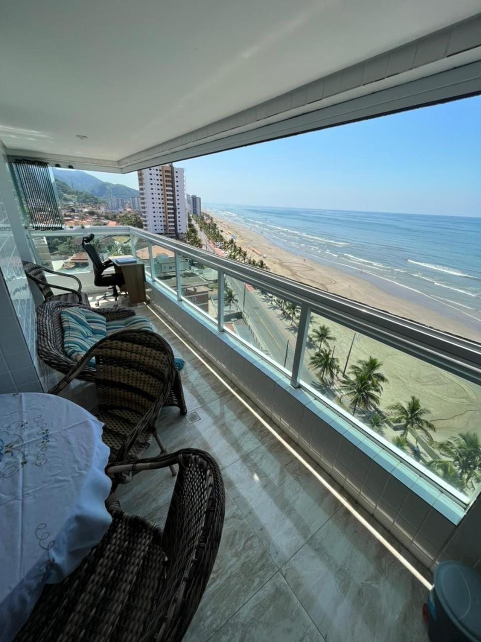 Mongaguá com vista para o Mar pé na areia Apartment in Itanhaém