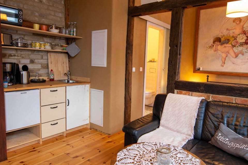 Kitchen or kitchenette, Photo of the whole room, Seating area, minibar