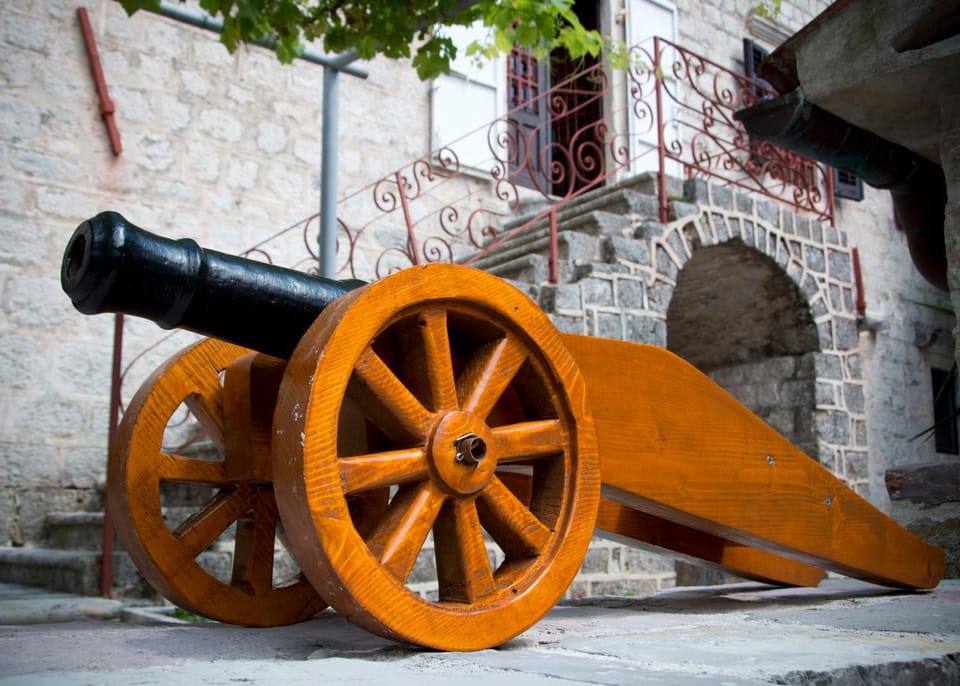 Facade/entrance, Other, Decorative detail