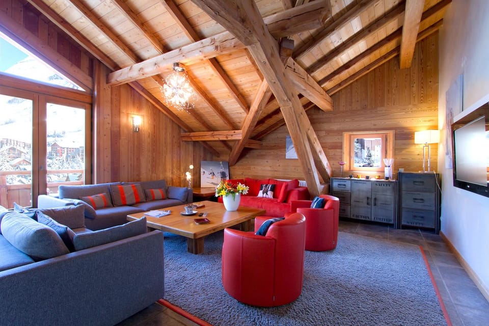 Communal lounge/ TV room, Living room