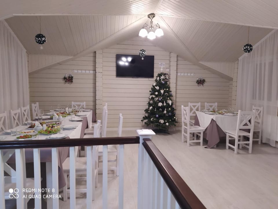 Restaurant/places to eat, Dining area
