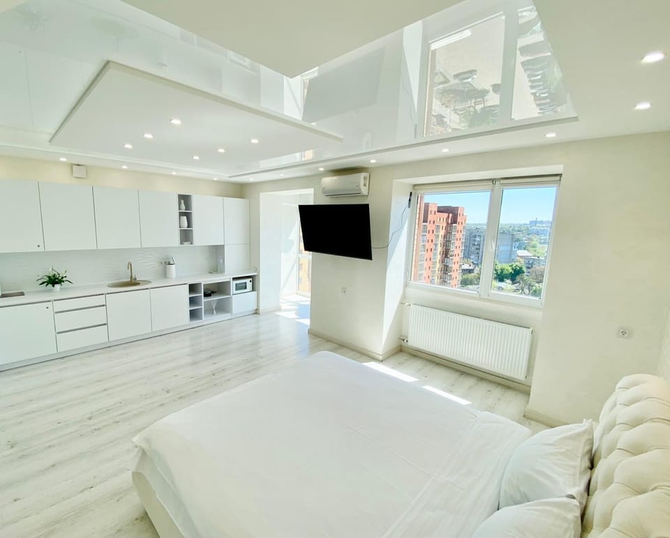 Communal lounge/ TV room, Bed, TV and multimedia, Kitchen or kitchenette, Photo of the whole room, Evening entertainment, Bedroom
