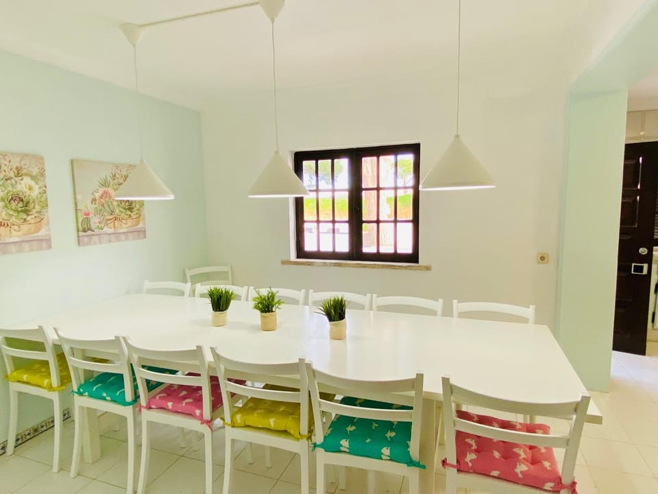 Business facilities, Dining area, Meeting/conference room