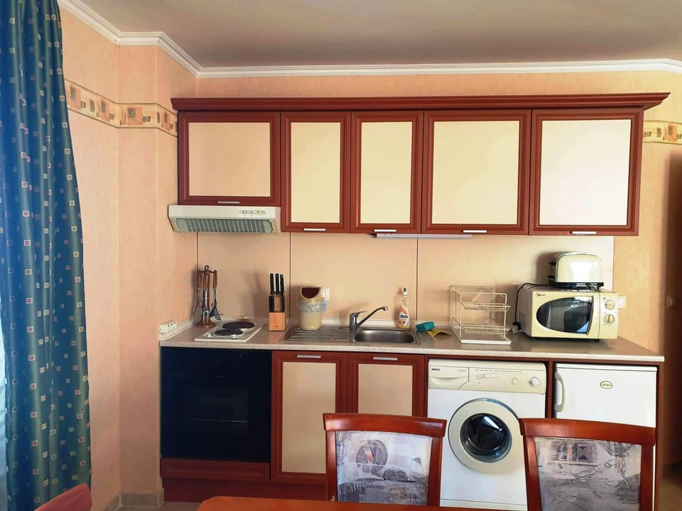 Coffee/tea facilities, Kitchen or kitchenette, minibar, pet friendly, stove, toaster