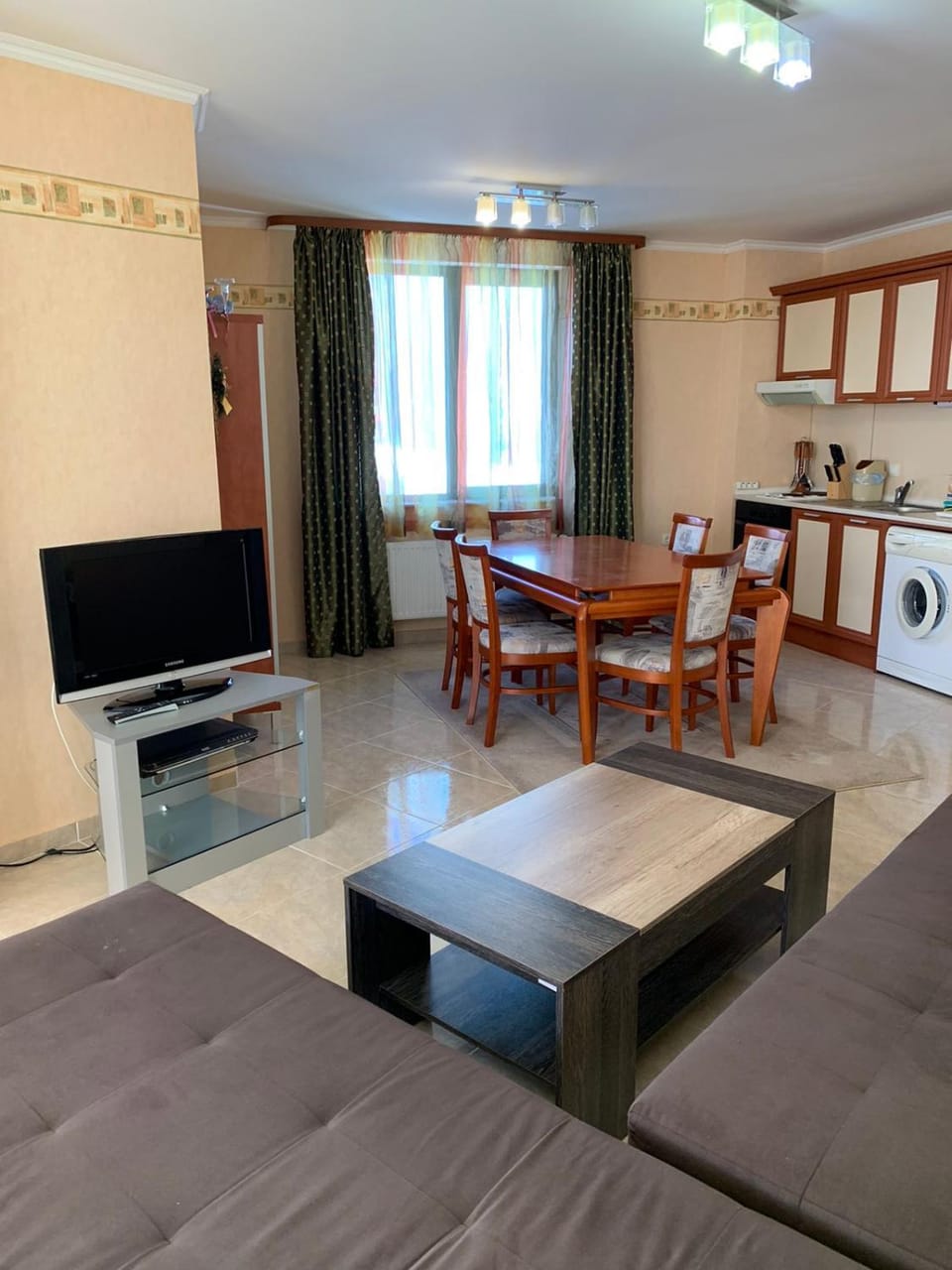 TV and multimedia, Living room, Dining area