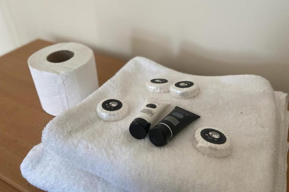 House - Sleeps 2 - Patio - Parking House in High Wycombe