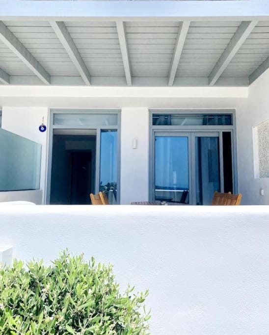 HH Bay Apartment in Paros, Greece