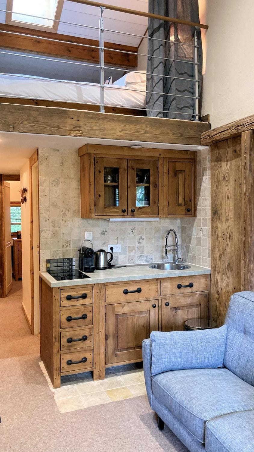 Lounge or bar