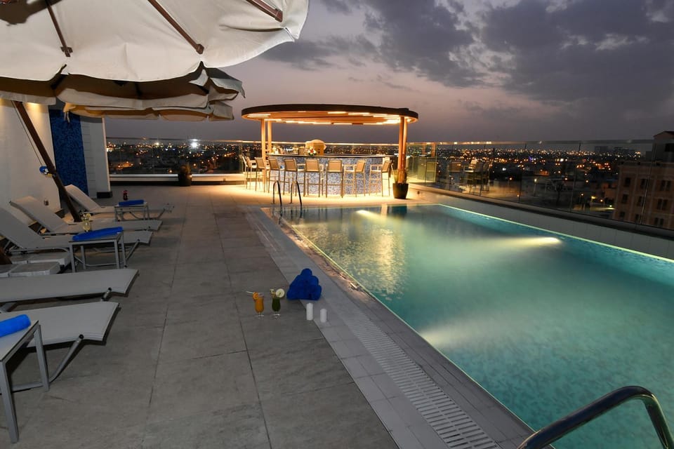 Pool view, Swimming pool