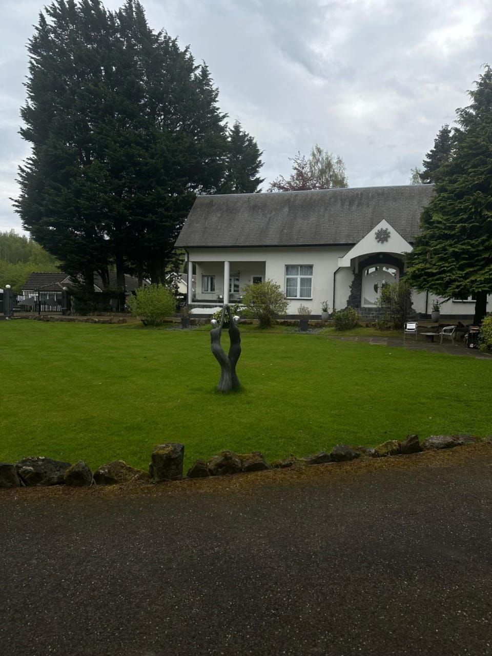 Property building, Natural landscape, Garden, Garden, Garden view