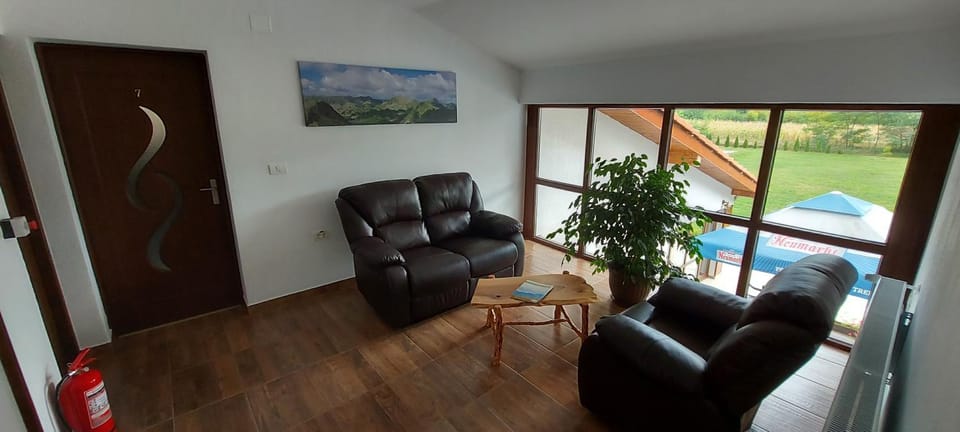 Popasul din Lunca Bed and Breakfast in Romania