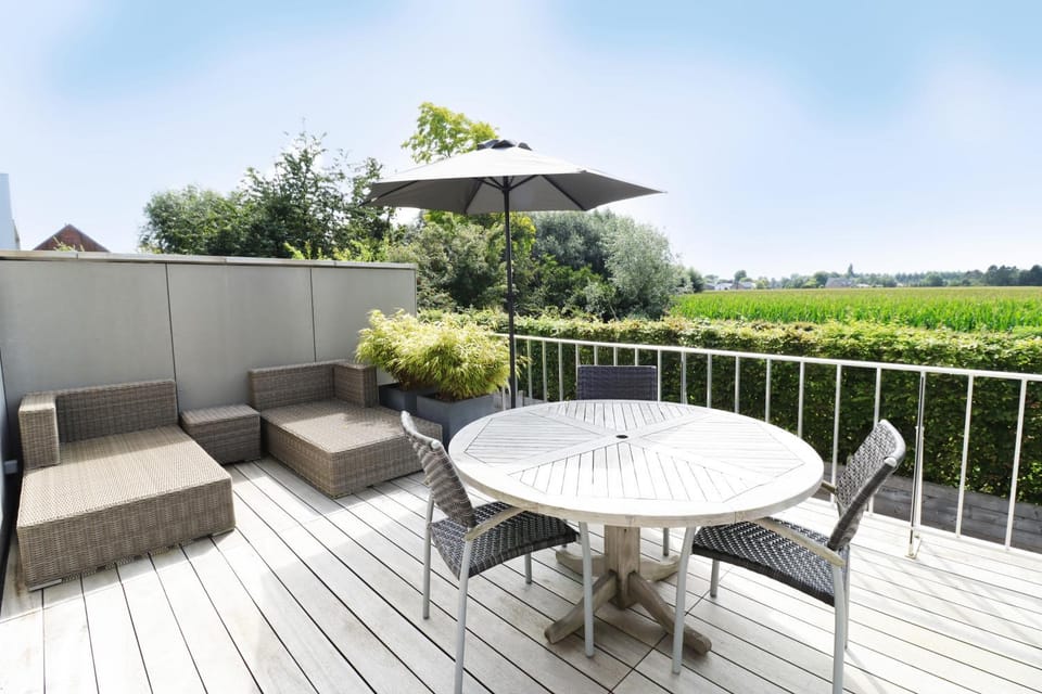 Spring, View (from property/room), Balcony/Terrace, Balcony/Terrace, Dining area, Garden view