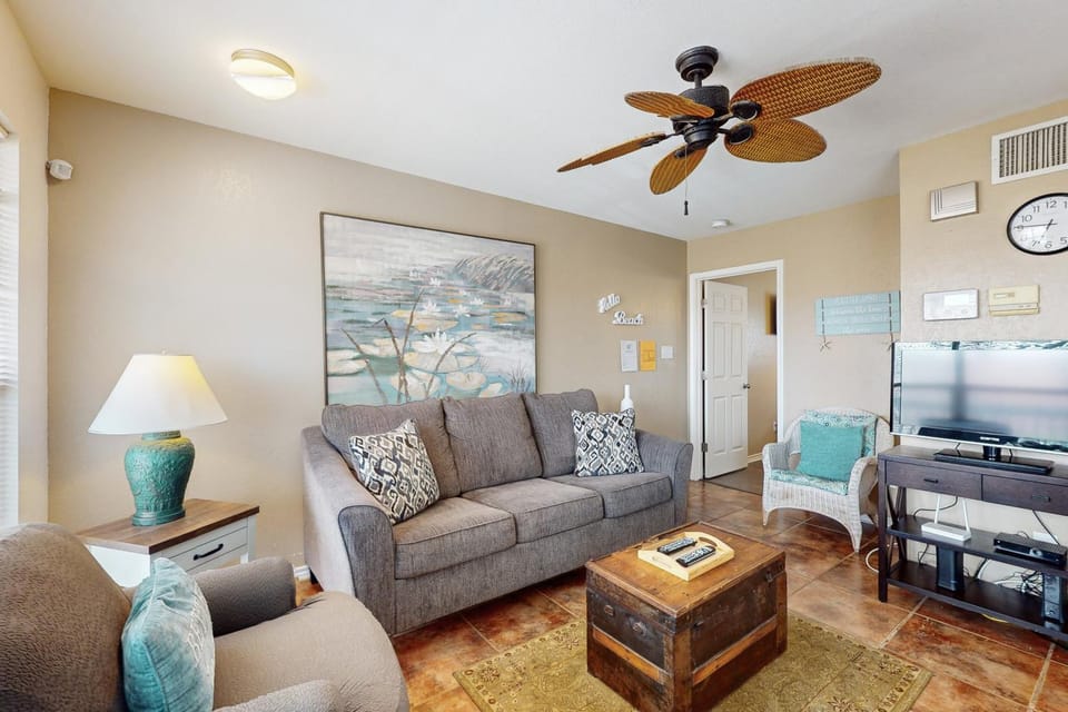Pirate's Crossing #B6 Apartment in North Padre Island