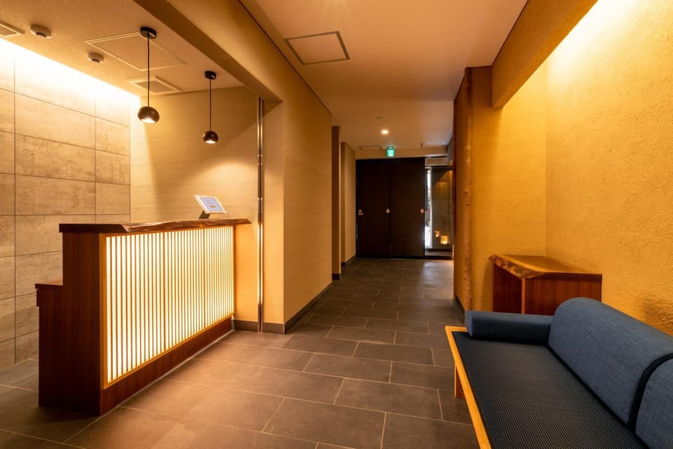 Lobby or reception, Internal: Not applicable to any particular room