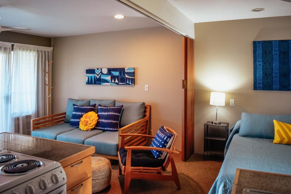 Seating area, Bedroom