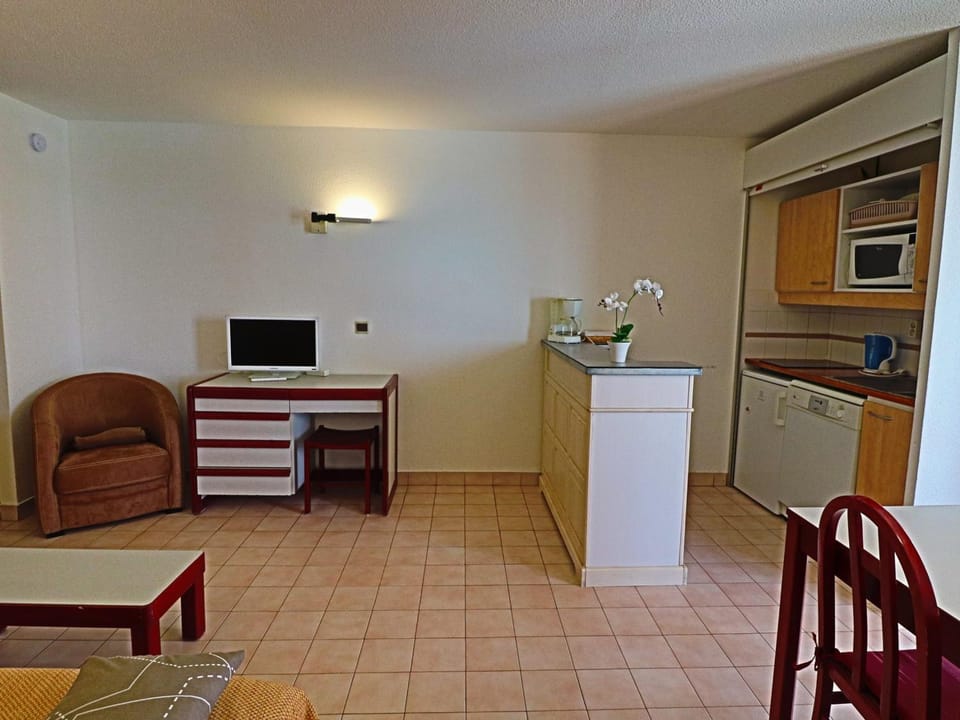 Appartement 2⭐ avec piscine et parking à Sète - FR-1-472A-147 Apartment in Occitanie