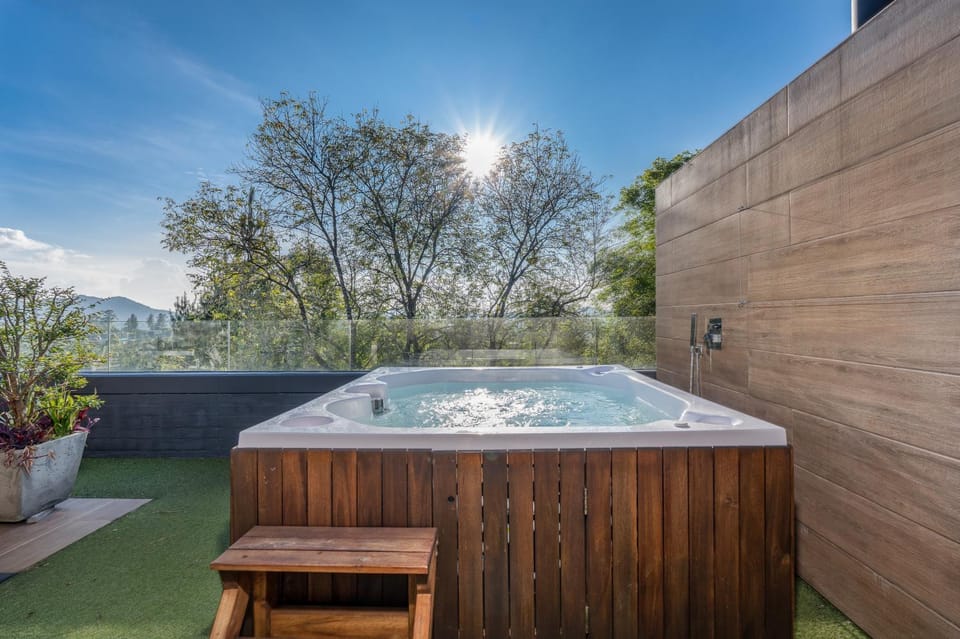 Natural landscape, Hot Tub