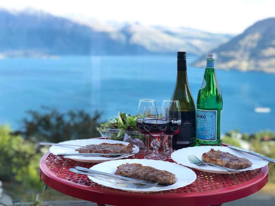BBQ facilities, Food and drinks, Other, Lake view, Mountain view