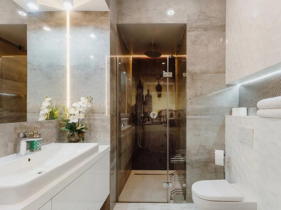 Shower, Bathroom