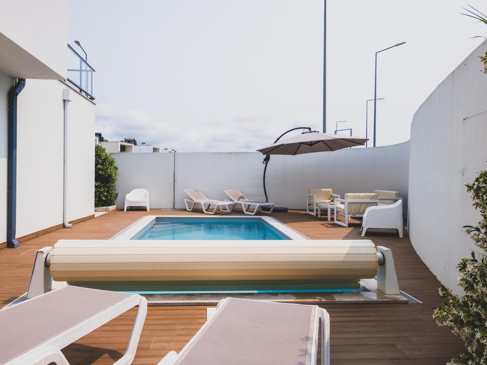 Balcony/Terrace, Swimming pool